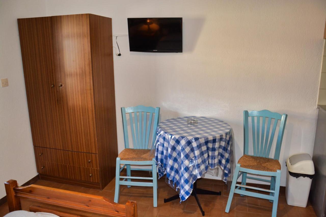 Papatzikos Traditional Guesthouse Неос Мармарас Екстериор снимка