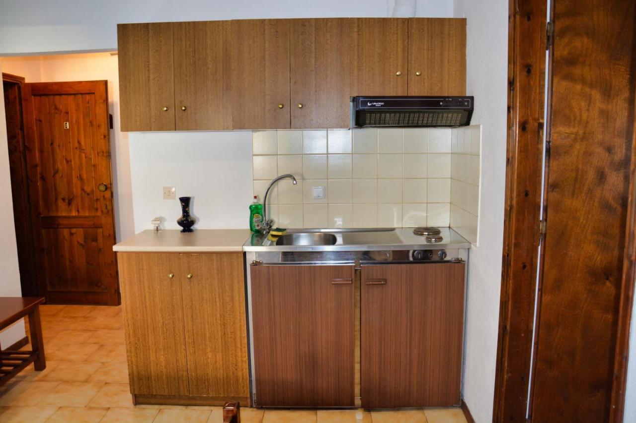 Papatzikos Traditional Guesthouse Неос Мармарас Екстериор снимка