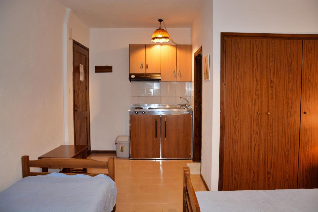 Papatzikos Traditional Guesthouse Неос Мармарас Екстериор снимка
