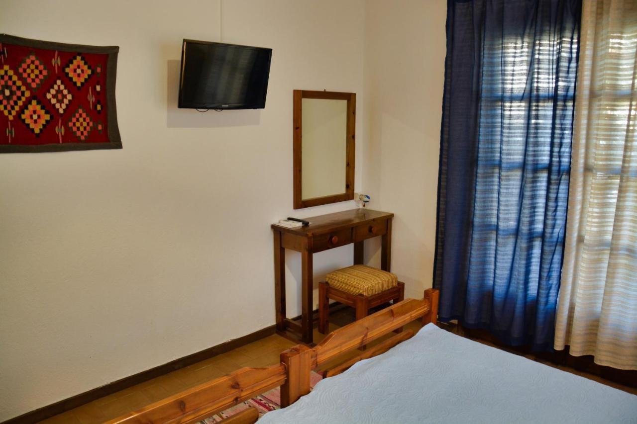 Papatzikos Traditional Guesthouse Неос Мармарас Екстериор снимка