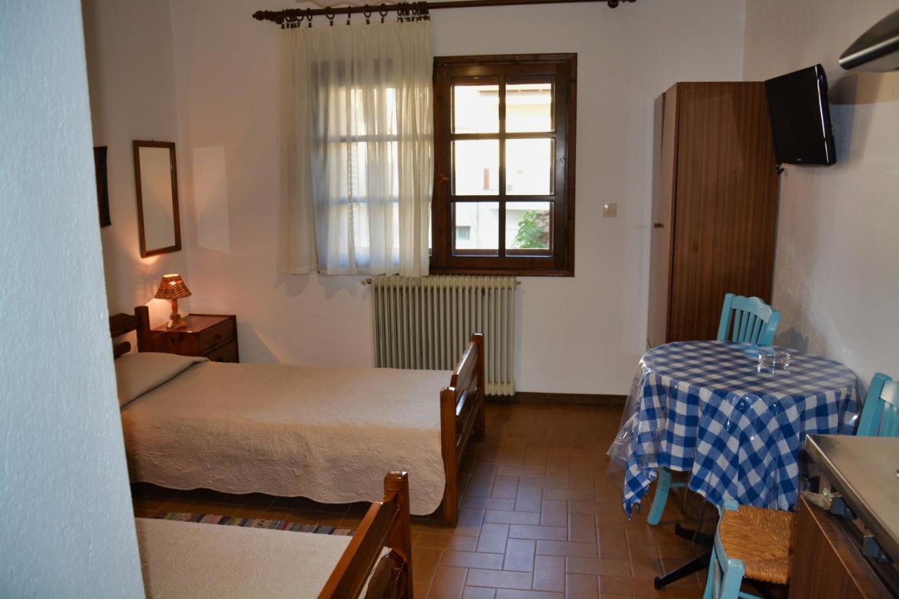 Papatzikos Traditional Guesthouse Неос Мармарас Екстериор снимка