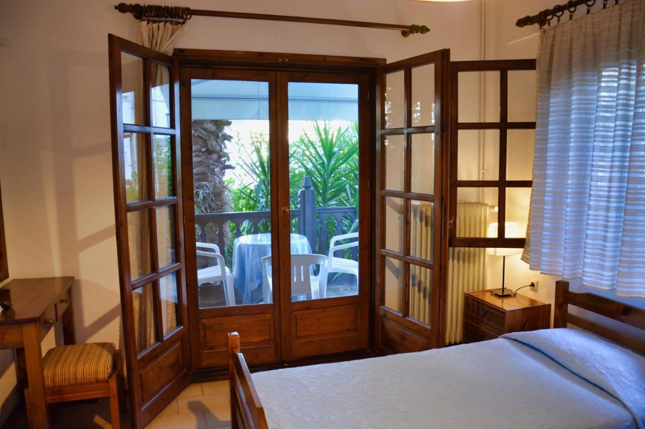 Papatzikos Traditional Guesthouse Неос Мармарас Екстериор снимка