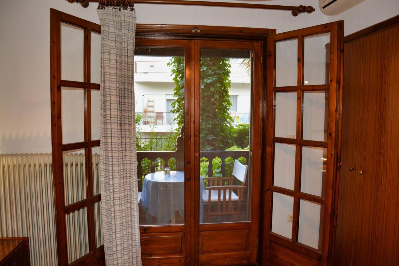 Papatzikos Traditional Guesthouse Неос Мармарас Екстериор снимка