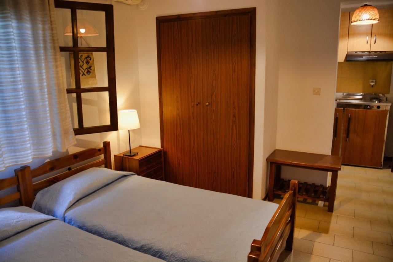 Papatzikos Traditional Guesthouse Неос Мармарас Екстериор снимка
