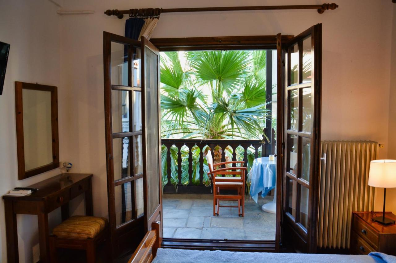 Papatzikos Traditional Guesthouse Неос Мармарас Екстериор снимка
