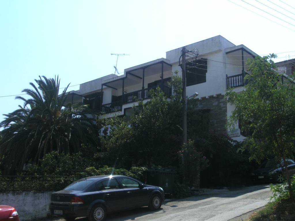 Papatzikos Traditional Guesthouse Неос Мармарас Екстериор снимка