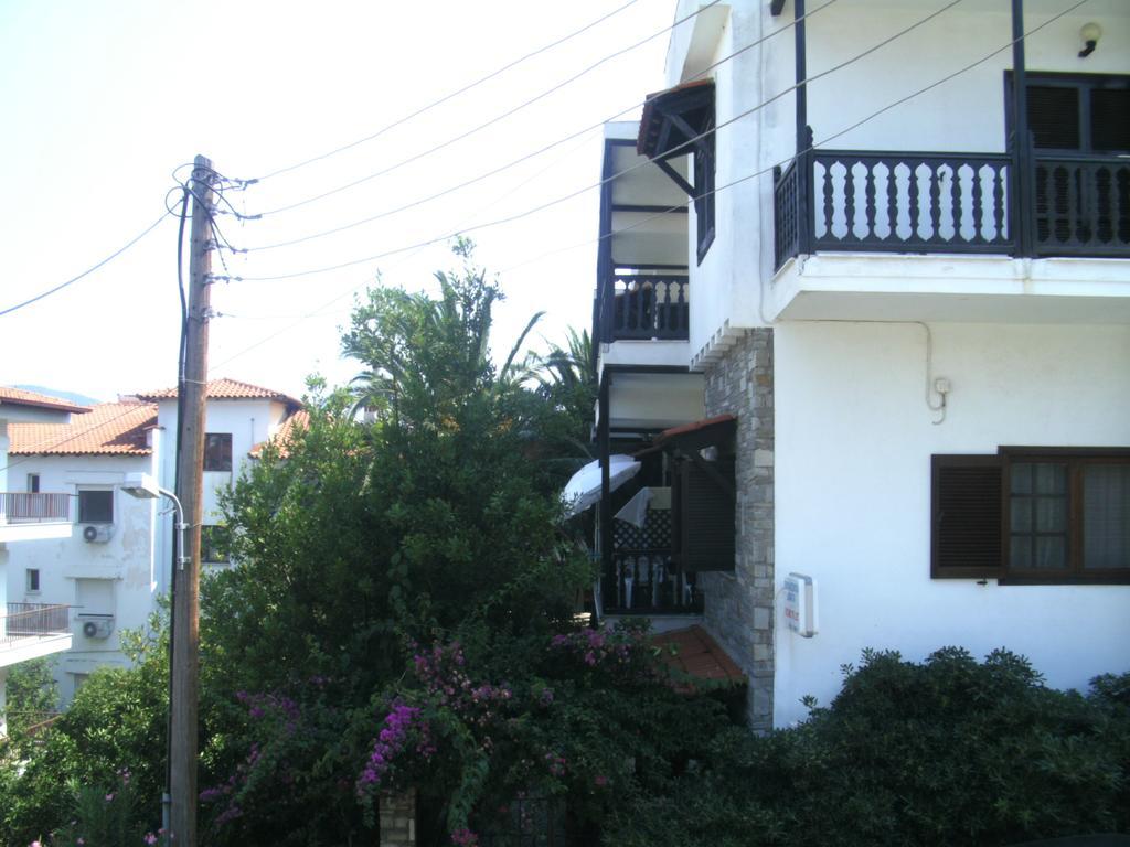 Papatzikos Traditional Guesthouse Неос Мармарас Екстериор снимка
