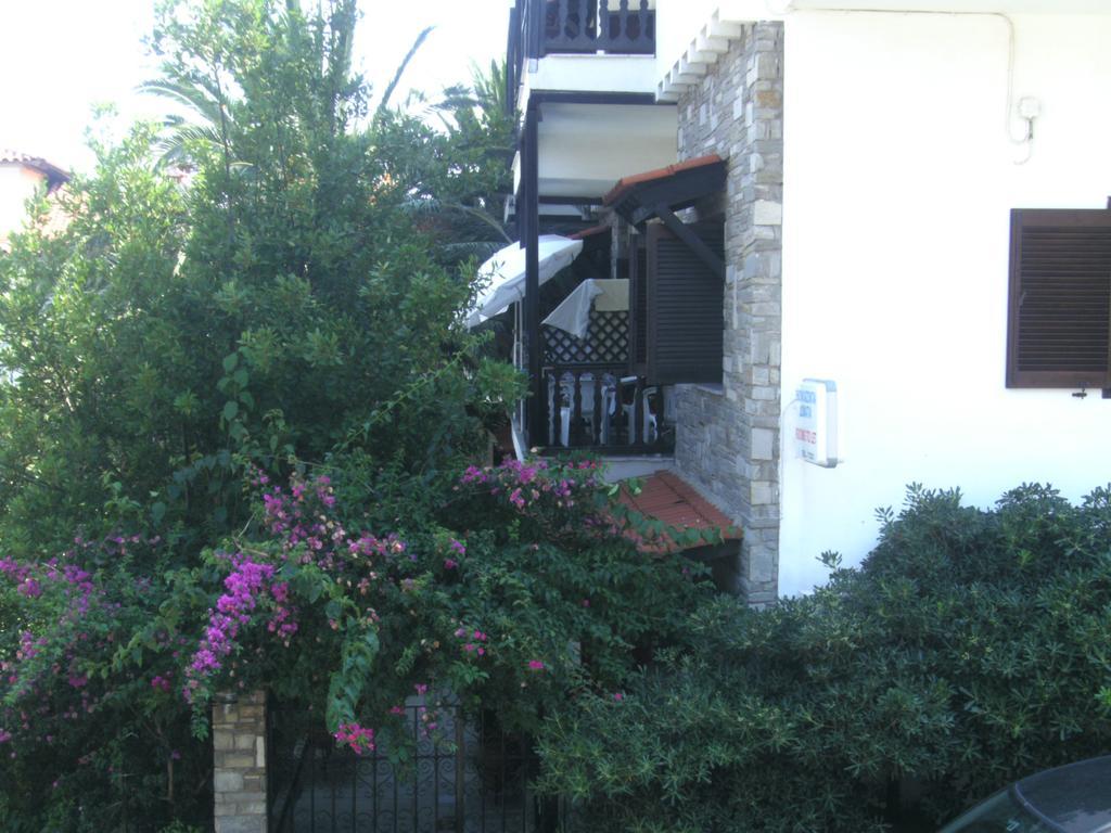 Papatzikos Traditional Guesthouse Неос Мармарас Екстериор снимка